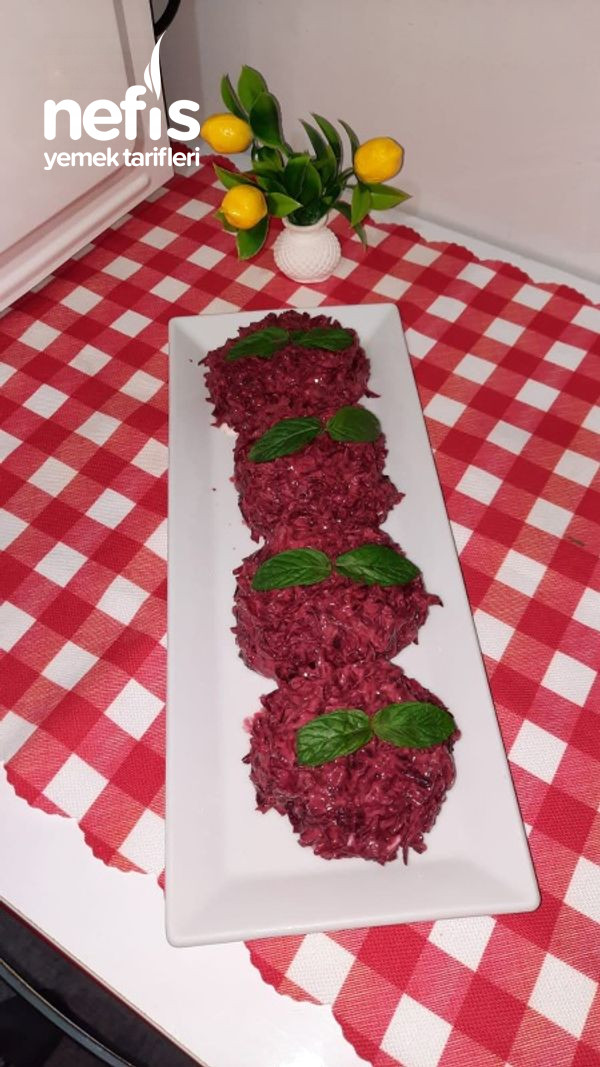Kırmızı Pancar Salatası (Yoğurtlu)