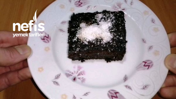 Browni Tadında Islak Kek (Kakaolu Islak Kek) (Videolu)