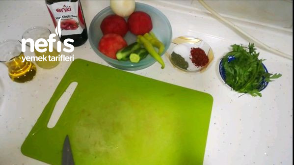 Gerçek Kaşık Salatası (Restoran Usulü) (Videolu)