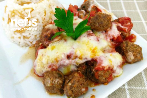 firinda-kasarli-soslu-kofte-tarifi.jpg