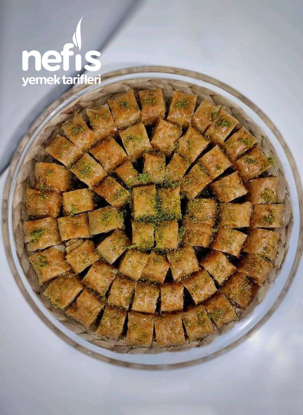 Tahinli Cevizli Baklava