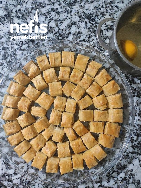 Tahinli Cevizli Baklava