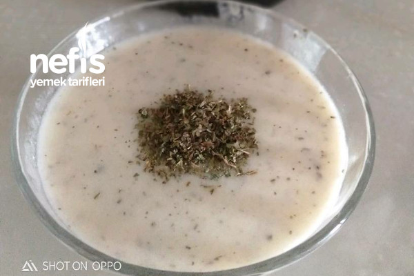 yapimi-kolay-yogurtlu-corba.jpg