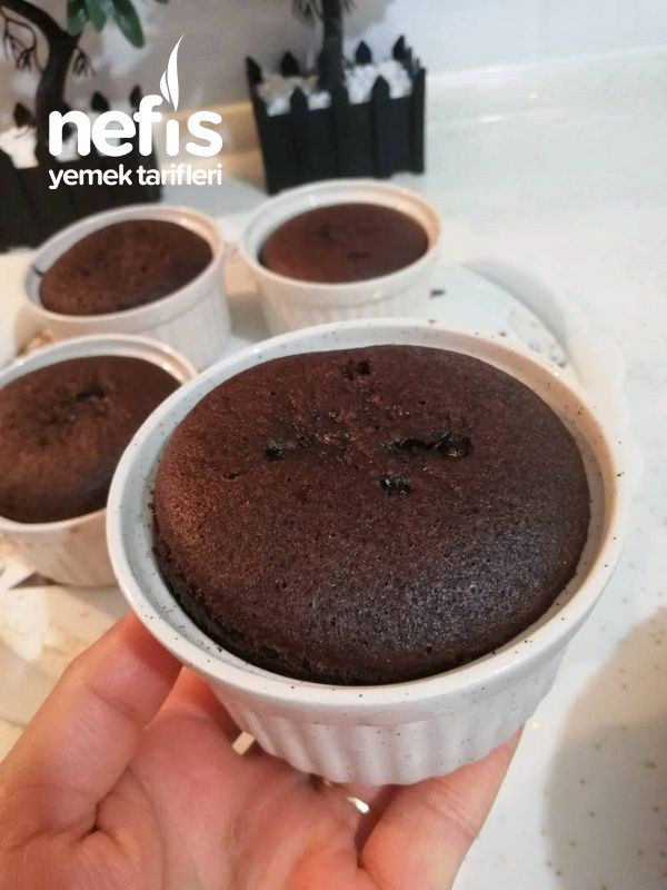 Tencerede Sufle (Çay Demlenene Kadar Pratik Bir Tatlı)