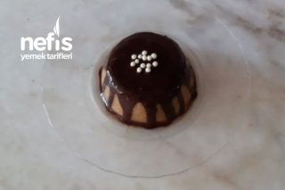 Çikolata Soslu Unlu İrmik Helvası Tarifi