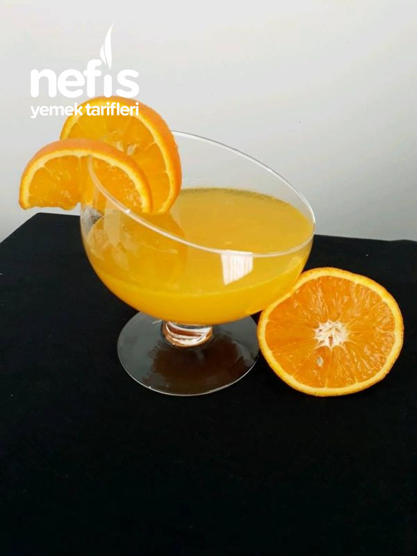 Limonata (Uğraşmadan Serinleten Evde Portakal Ve Limon Ferahlığı)