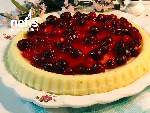 Vişne Soslu Tart Tatlı