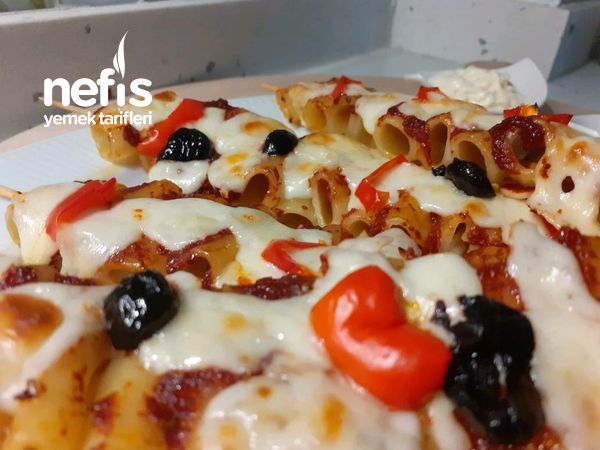 Makarna Pizza (Nefis Bir Tarif Makarnayı Bir De Böyle Deneyin)