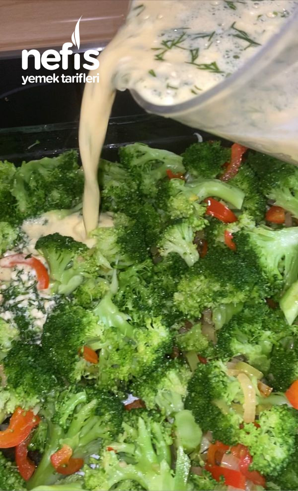 Sebzeli Brokoli Graten (Parmak Yedirtecek Lezzette)