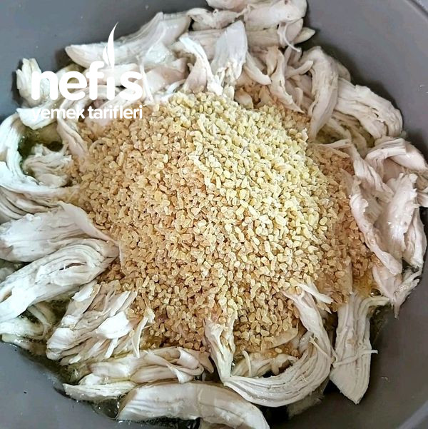 Tek Başına Ana Yemek Tavuklu Bulgur Pilavı