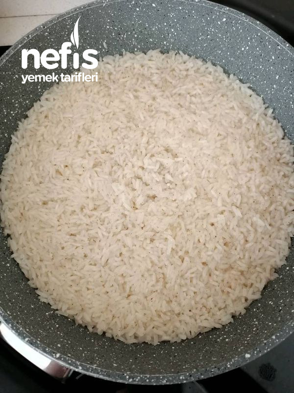 Tane Tane Pirinç Pilavı