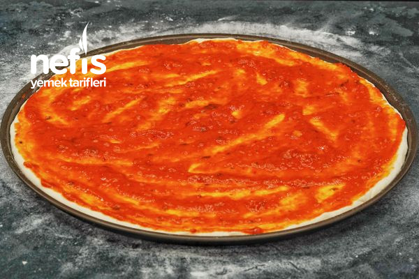 Dominos'a Rakip Efsane Pizza Tarifi