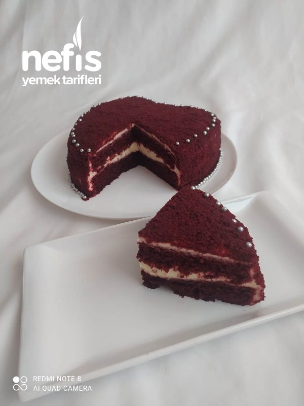 Red Velvet Cake (Kırmızı Kadife Pasta) (Aşk Pastası)
