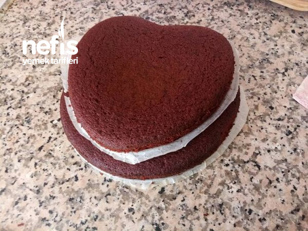 Red Velvet Cake (Kırmızı Kadife Pasta) (Aşk Pastası)