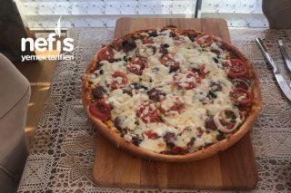 Pizzahat’ın Pizzası Ev Yapımı Tarifi