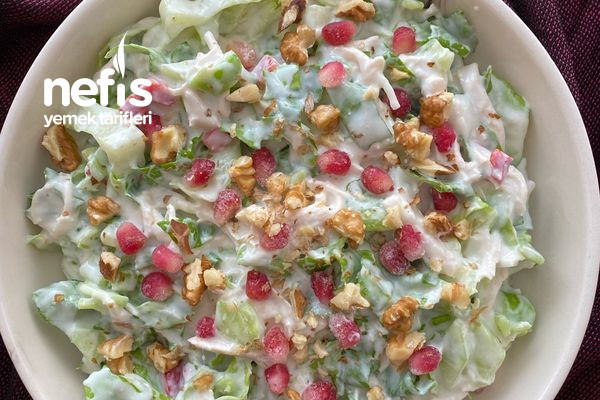 harika-lezzetli-cok-pratik-yogutlu-marullu-tavuk-salata.jpg