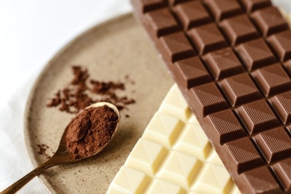 Çikolata Kaç Kalori? Sütlü, Beyaz, Bitter Çikolata Tarifi
