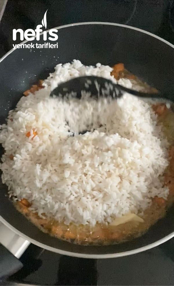 Tane Tane Sebzeli Pirinç Pilavı