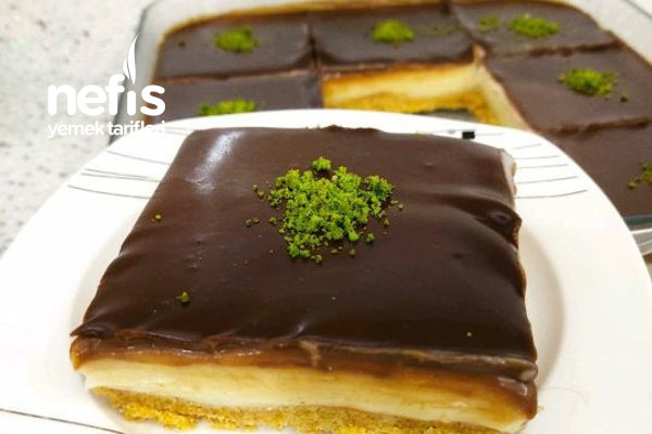 Dört Katında Ayrı Lezzet Olan Bir Pasta Çikolatalı Burçak Bisküvili Karemelli Pasta Tarifi