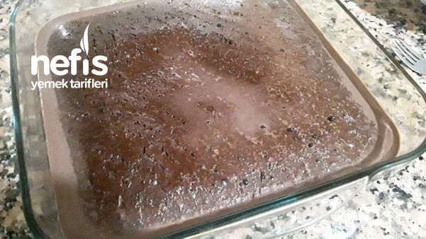 Muhteşem Kremalı Sosuyla Islak Kek (Bildiğiniz Diğer Tarifleri Unutturur)