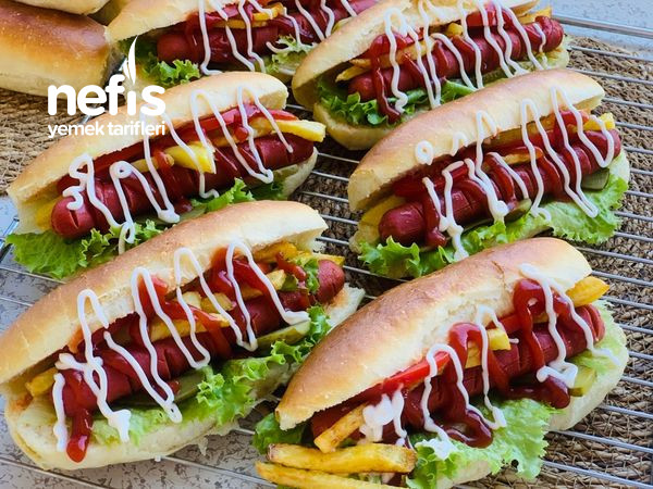 Sosisli Sandviç (Hot Dog)