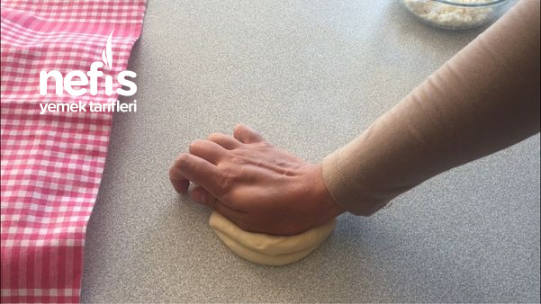 Hazırından Farksız Pastane Poğaçacı Tarifi Videolu