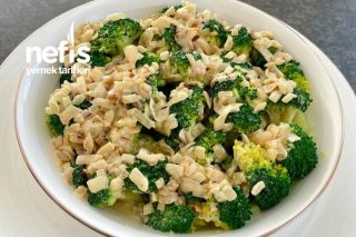 Kremalı Brokoli Salatası (Sadece 3 Malzeme İle) Tarifi