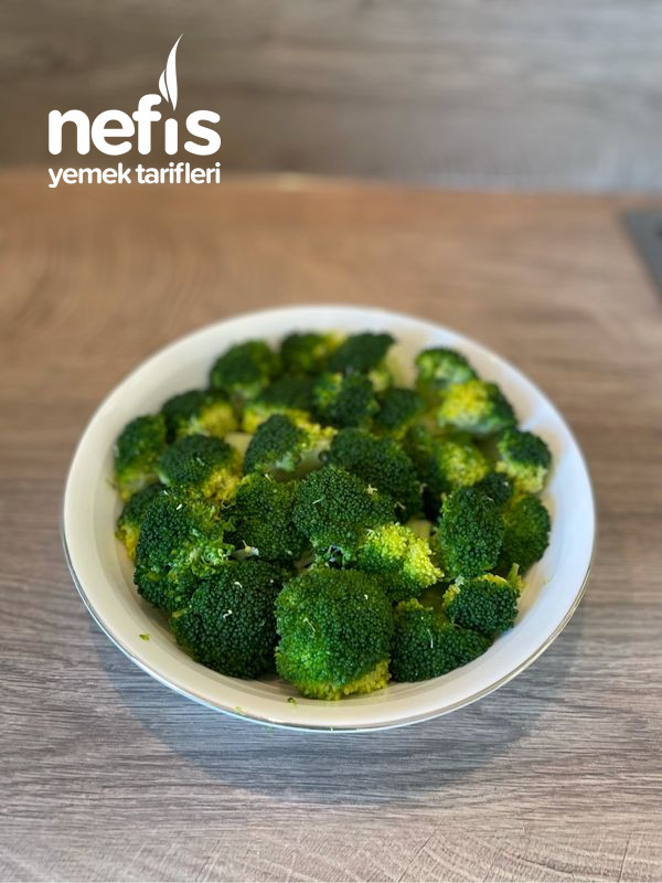 Kremalı Brokoli Salatası (Sadece 3 Malzeme İle)