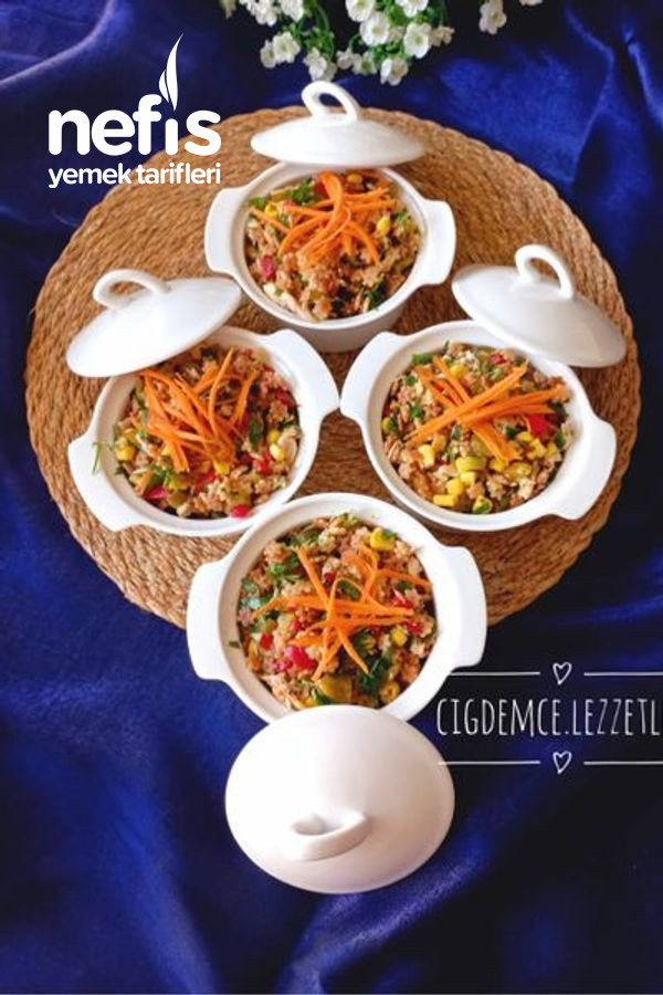 Tavuklu Yıldız Şehriyeli Salata (Salata Severler Deneyin Diyorum Mutlaka Bol Ekşili )