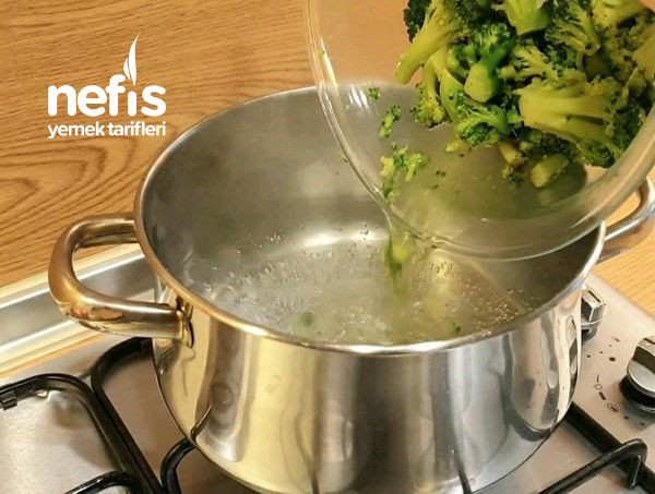 Brokoli Çorbası Pratik Şifalı Ve Lezzetli (Videolu)