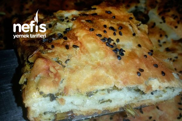 kat-kat-acilmis-sanilan-borek-tarifi-1.jpg