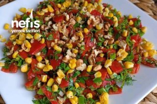 Közlenmiş Biber Salatası ️️ Tarifi