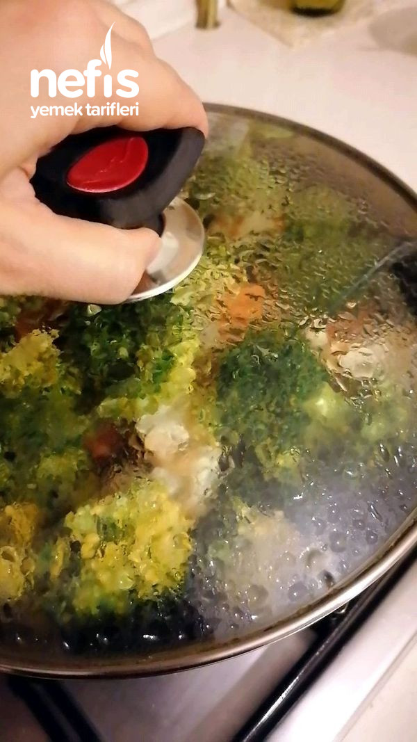 Karnabahar Brokoli Havuç Yoğurtlusu (Haşlamadan Az Yağda Kendi Buharında)