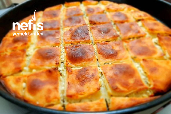 tereyagli-el-acmasi-borek.jpg