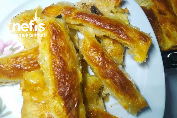 citir-citir-mantarli-borek.jpg