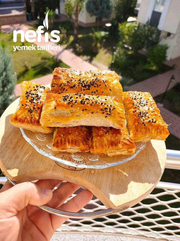 Milföy Hamurundan Sebzeli Börek