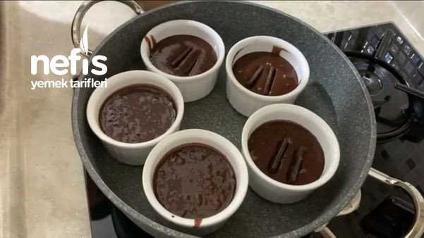 Çikolatalı Kolay Suffle Tarifi (Videolu)