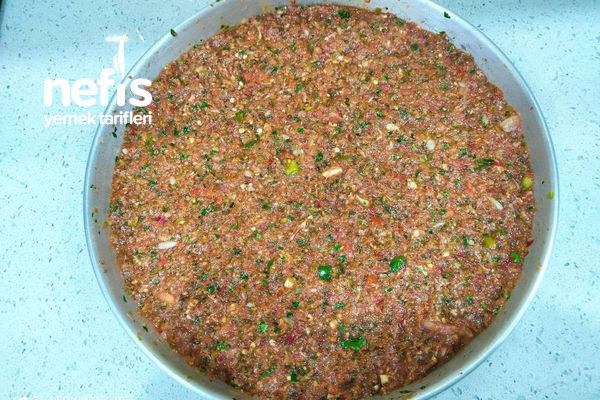 lahmacun-ici-tarifi.jpg