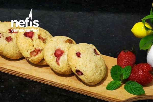 Çilekli Cevizli Kurabiye (Cookies)