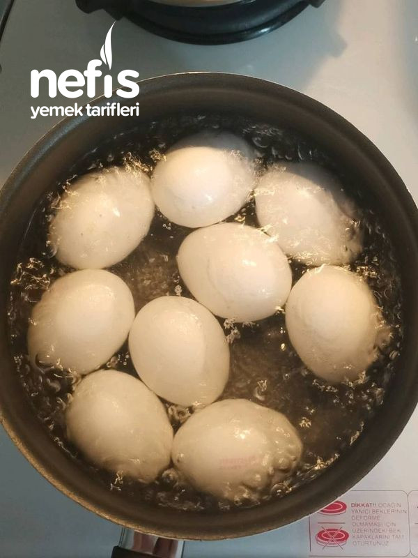 Hollanda Usulü Yumurta Salatası (Eiersalade)