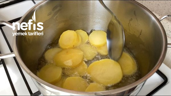 Köfteli Patlıcan Dizmesi (Videolu)