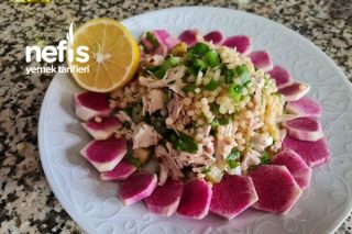 Kuskuslu Tavuk Salatası (Besleyici, Aşırı Lezzetli Pratik Nefis Tarif) (Videolu) Tarifi