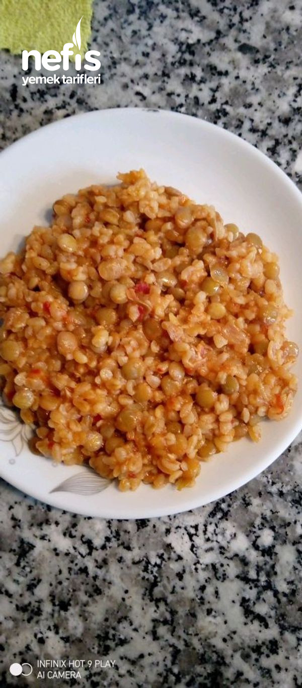 Müceddere (Mercimekli Bulgur Pilavı)