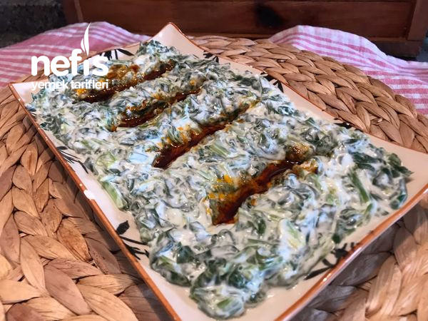 Yoğurtlu Ispanak Salatası Videolu