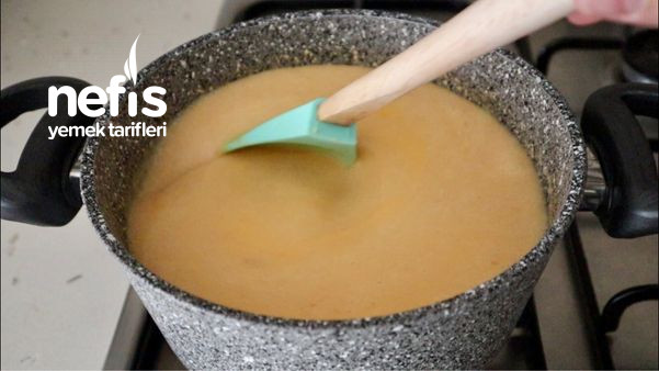 Yoğurtlu Tarhana Çorbası Tarifi (Videolu)