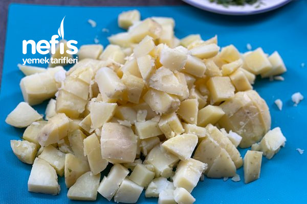 Köz Biberli Yoğurtlu Patates Salatası Tarifi-1650876-101233