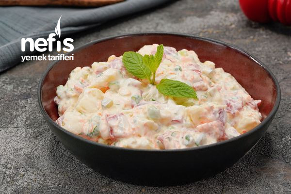 Köz Biberli Yoğurtlu Patates Salatası Tarifi-1650876-101243