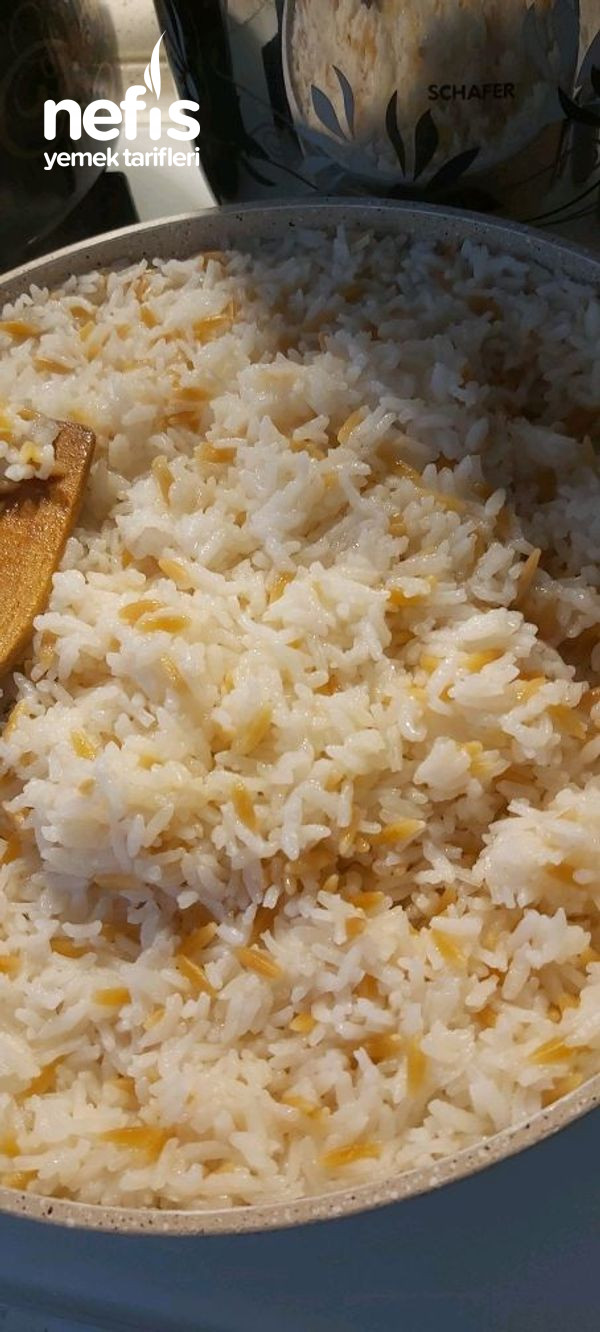 Tane Tane Dökülen Pirinç Pilavı