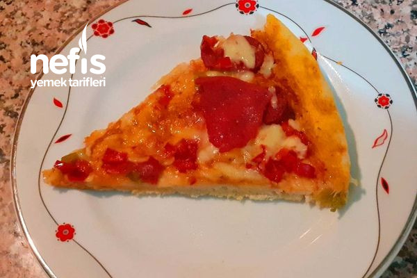 ekmek-hamurundan-pizza-tarifi.jpg