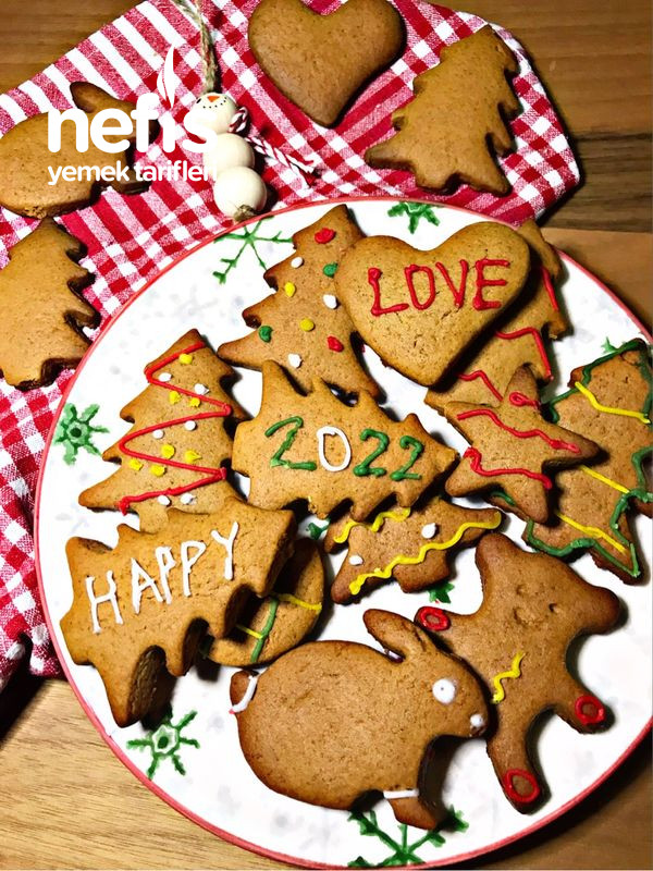 Zencefilli Yılbaşı Kurabiyesi (Gingerbread Cookies)